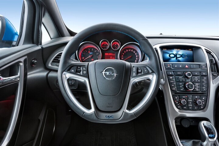 Opel Astra GTC OPC