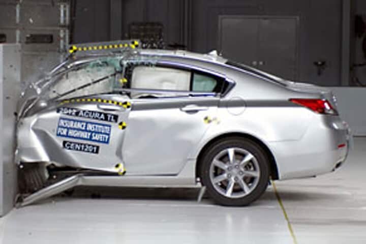 Crash test small overlap