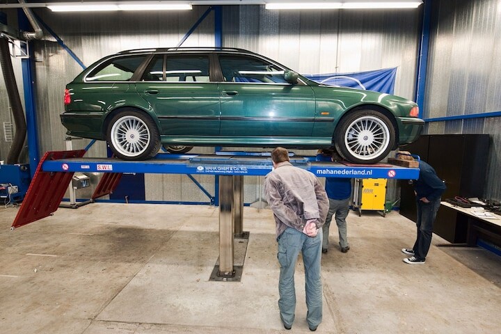 Klokje rond BMW 525tds Touring
