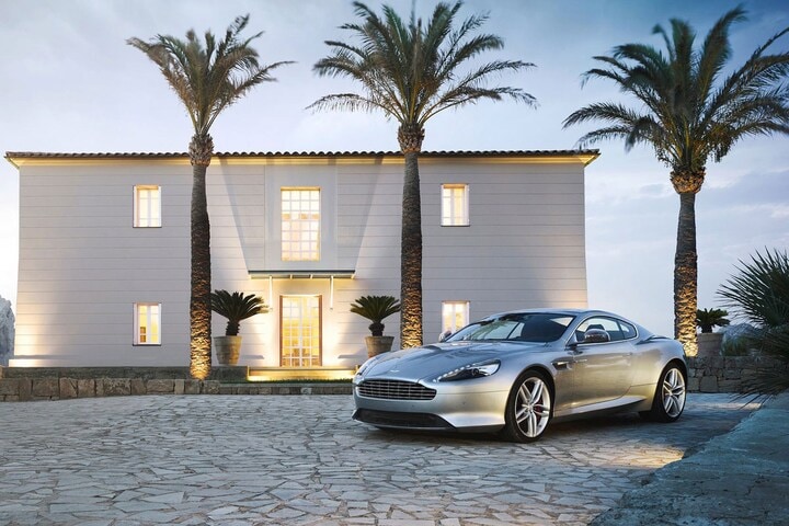 Aston Martin DB9