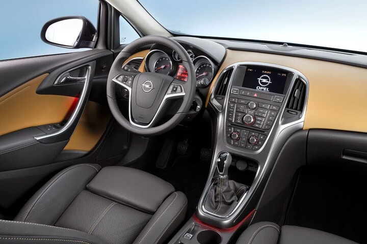Opel Astra BiTurbo CDTI