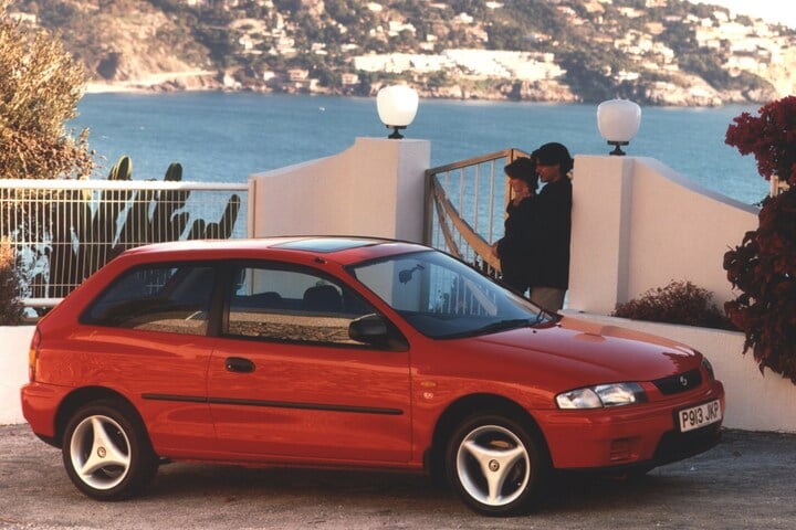 Mazda 323 1992