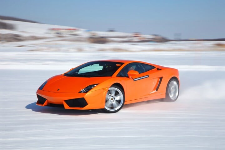 Lamborghini Gallardo Sneeuwdrift