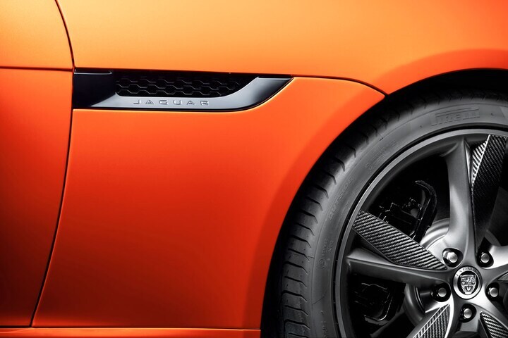Jaguar F-type Black Pack