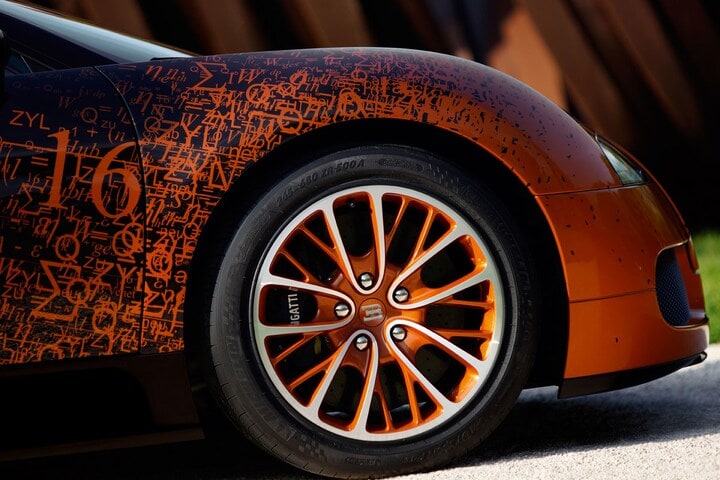 Bugatti Veyron Grand Sport by Bernard Venet