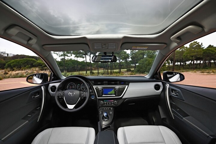 Toyota Auris Hybrid