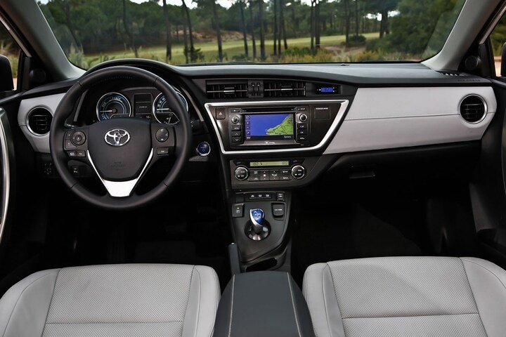 Toyota Auris Hybrid