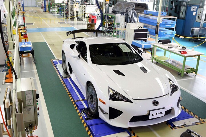 500e en laatste Lexus LFA