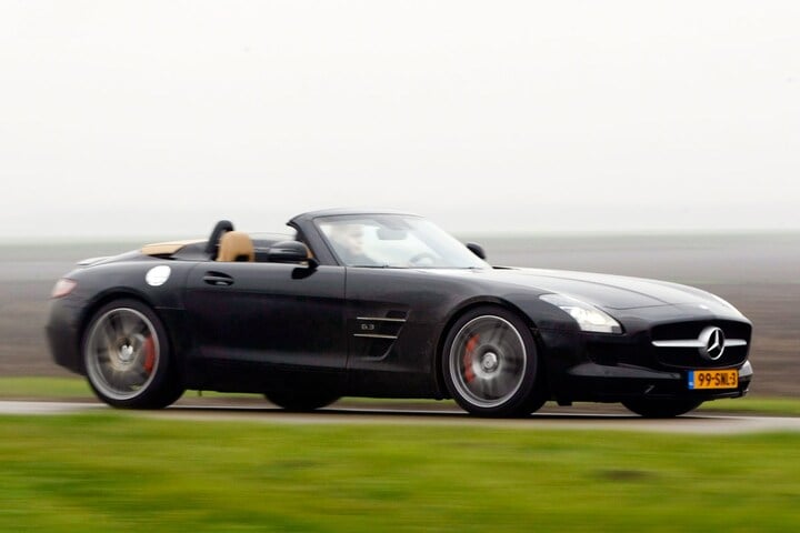 Mercedes-Benz SLS AMG Roadster