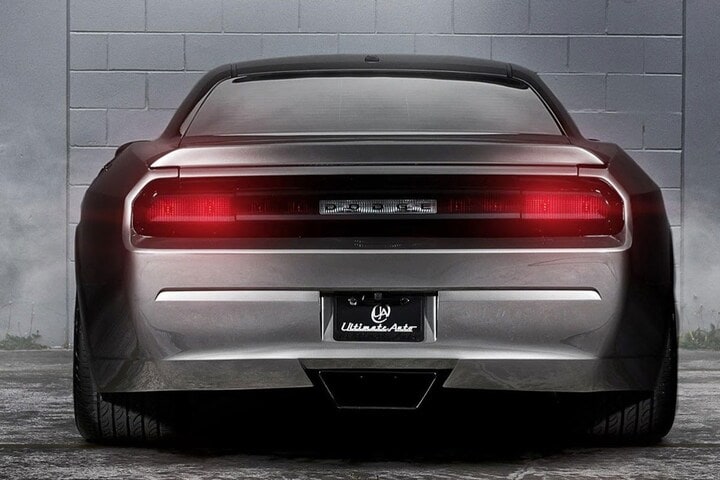 Ultimate Auto Dodge Challenger