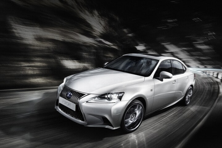 Lexus IS 300h F Sport Line