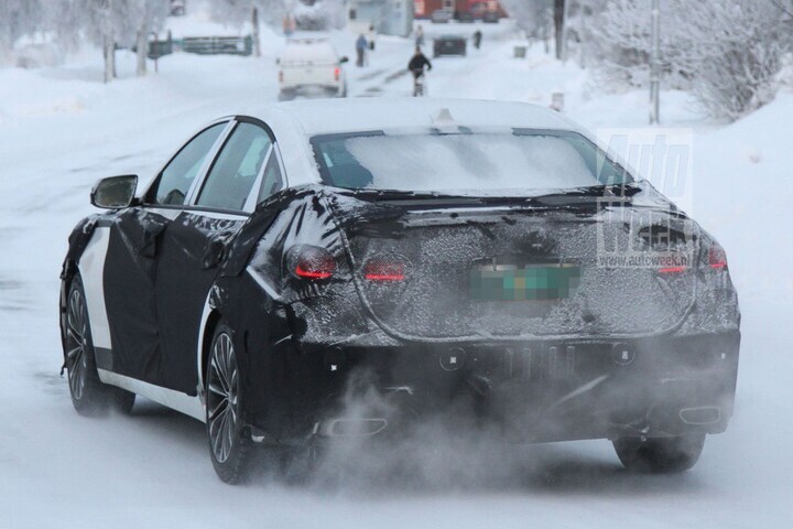 Hyundai Genesis sedan gespot