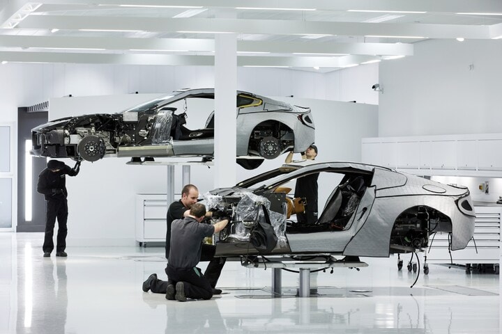 Aston Martin productie