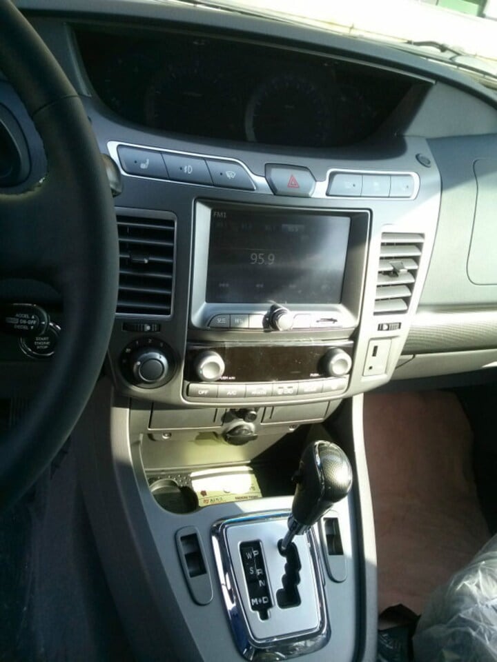 SsangYong Rodius gelekt