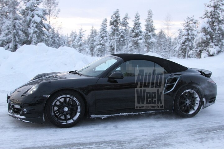 Porsche 911 Turbo Cabrio spionage