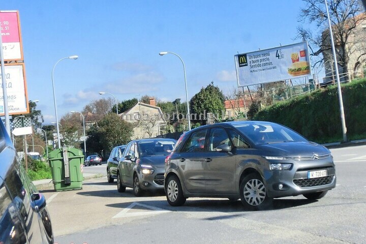 Citroën C4 Picasso spionage