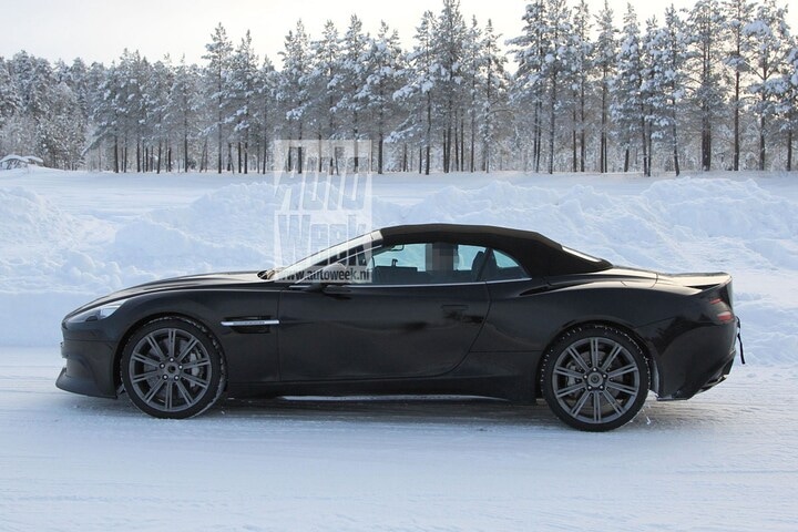 Aston Martin Vanquish Volante