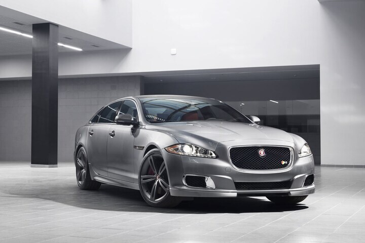 Jaguar XJR