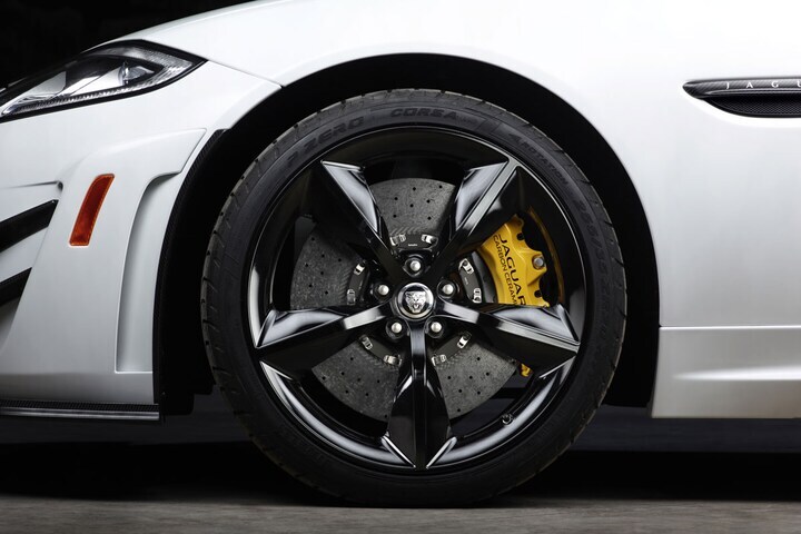 Jaguar XKR-S GT
