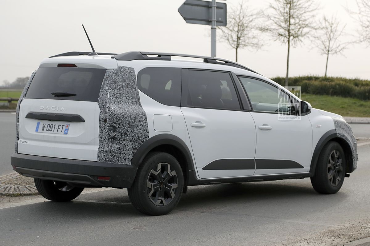 Spyshots Dacia Jogger