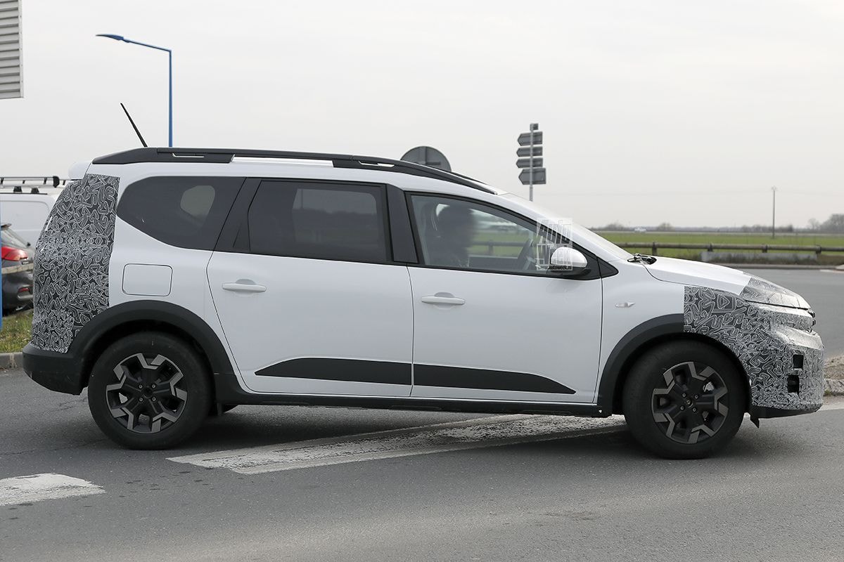 Spyshots Dacia Jogger
