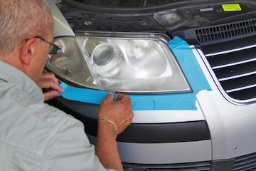 Koplamp poetsen