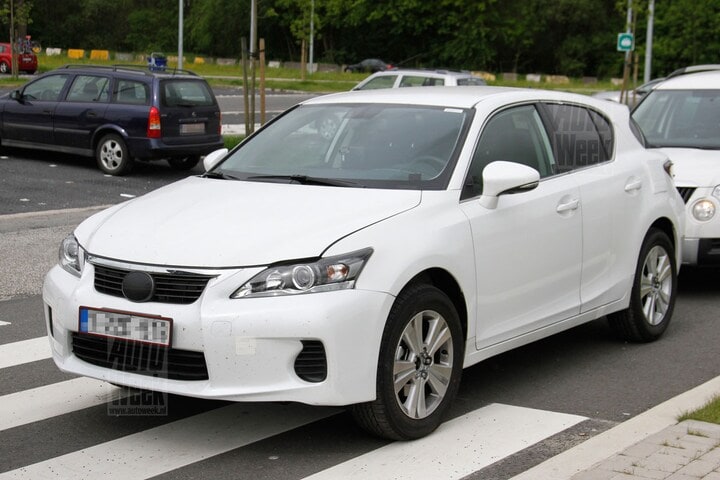 Lexus compacte SUV mule (foto: Hanjo van Heiningen