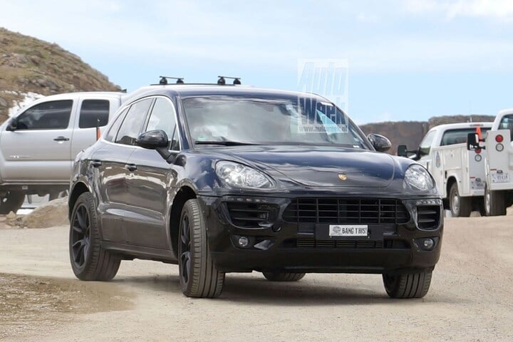 Porsche Macan Spyshots