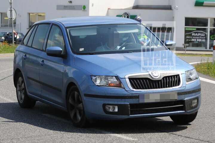 Skoda Rapid Spaceback spyshots
