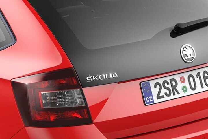 Skoda Rapid Spaceback teaser
