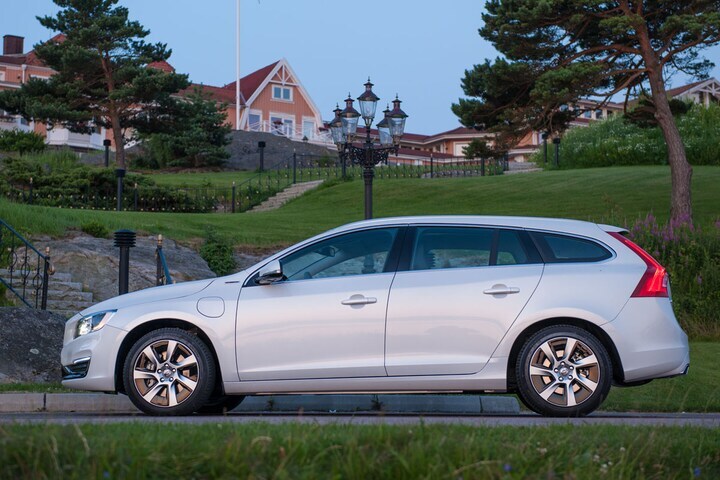 Volvo V60 D6 Plug-in Hybrid 2014