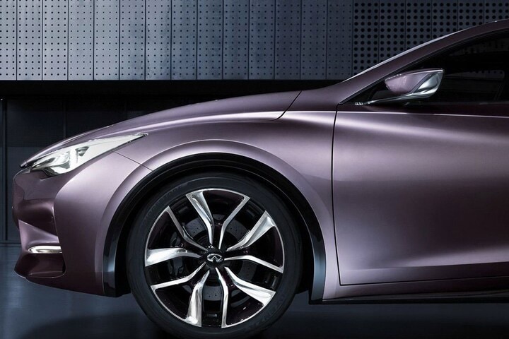 Infiniti Q30