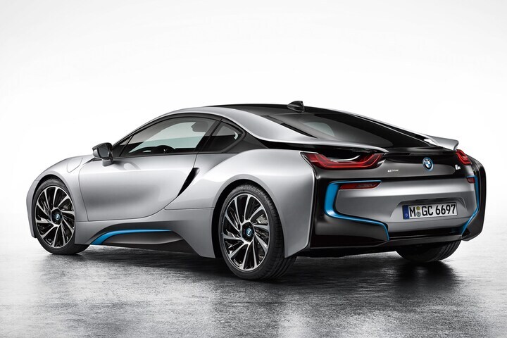 BMW i8