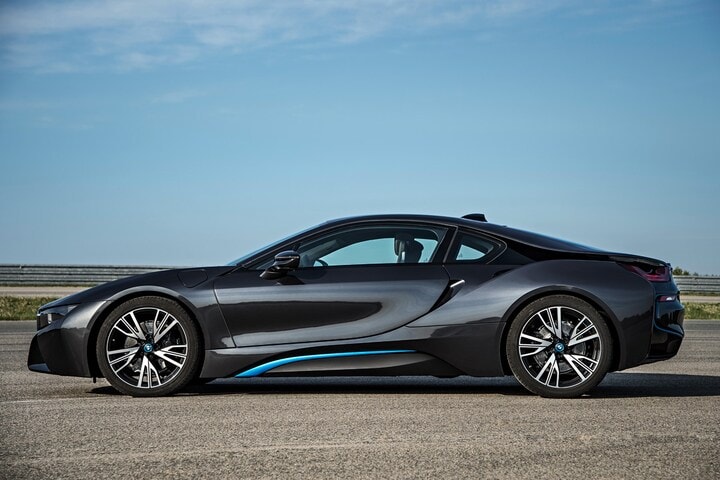BMW i8