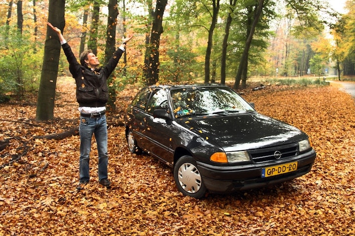 Opel Astra 1.6 - Klokje rond