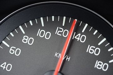 Snelheidsmeter 130 km/h (foto ANP)