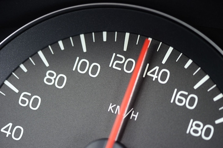 Snelheidsmeter 130 km/h (foto ANP)