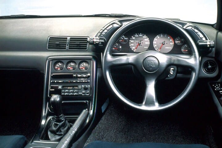 Nissan Skyline R32 GT-R