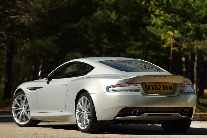 Aston Martin DB9