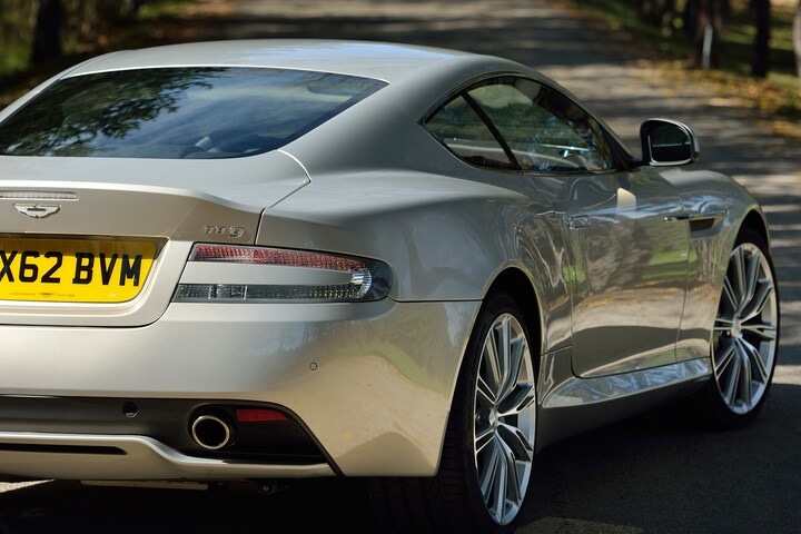 Aston Martin DB9