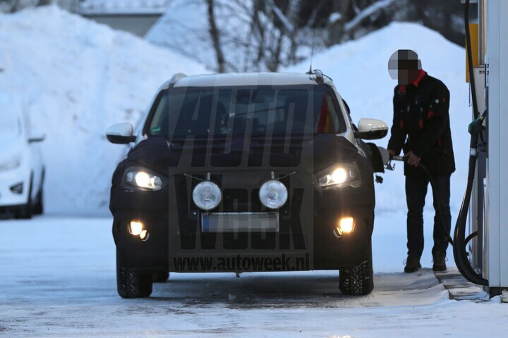 Kia Sorento spyshots