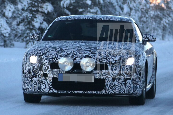 Audi TT spyshots