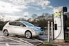 Duizendste Nissan snellaadpaal Surrey