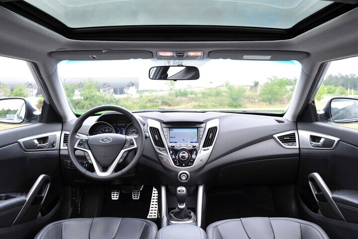 Hyundai Veloster