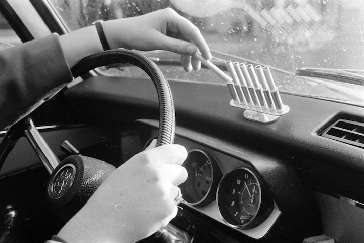 Roken in auto (foto ANP)