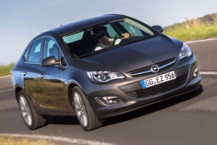 Opel Astra Sedan