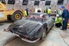 Chevrolet Corvettes gered uit sinkhole