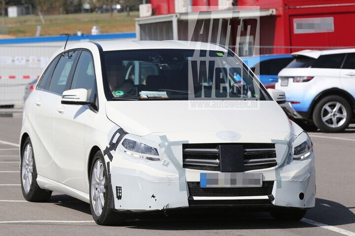 Mercedes-Benz B-klasse facelift spyshots