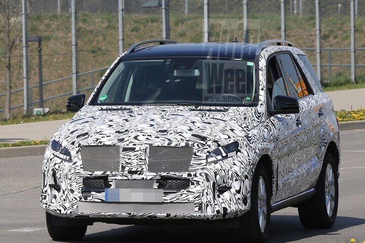 Mercedes ML facelift spyshots
