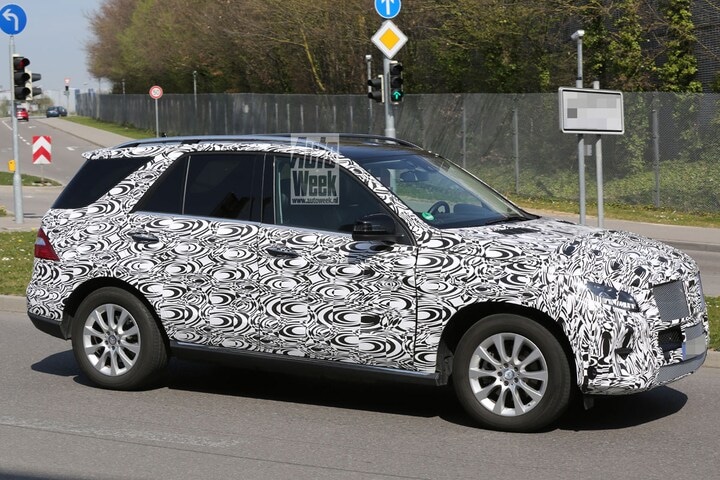 Mercedes ML facelift spyshots